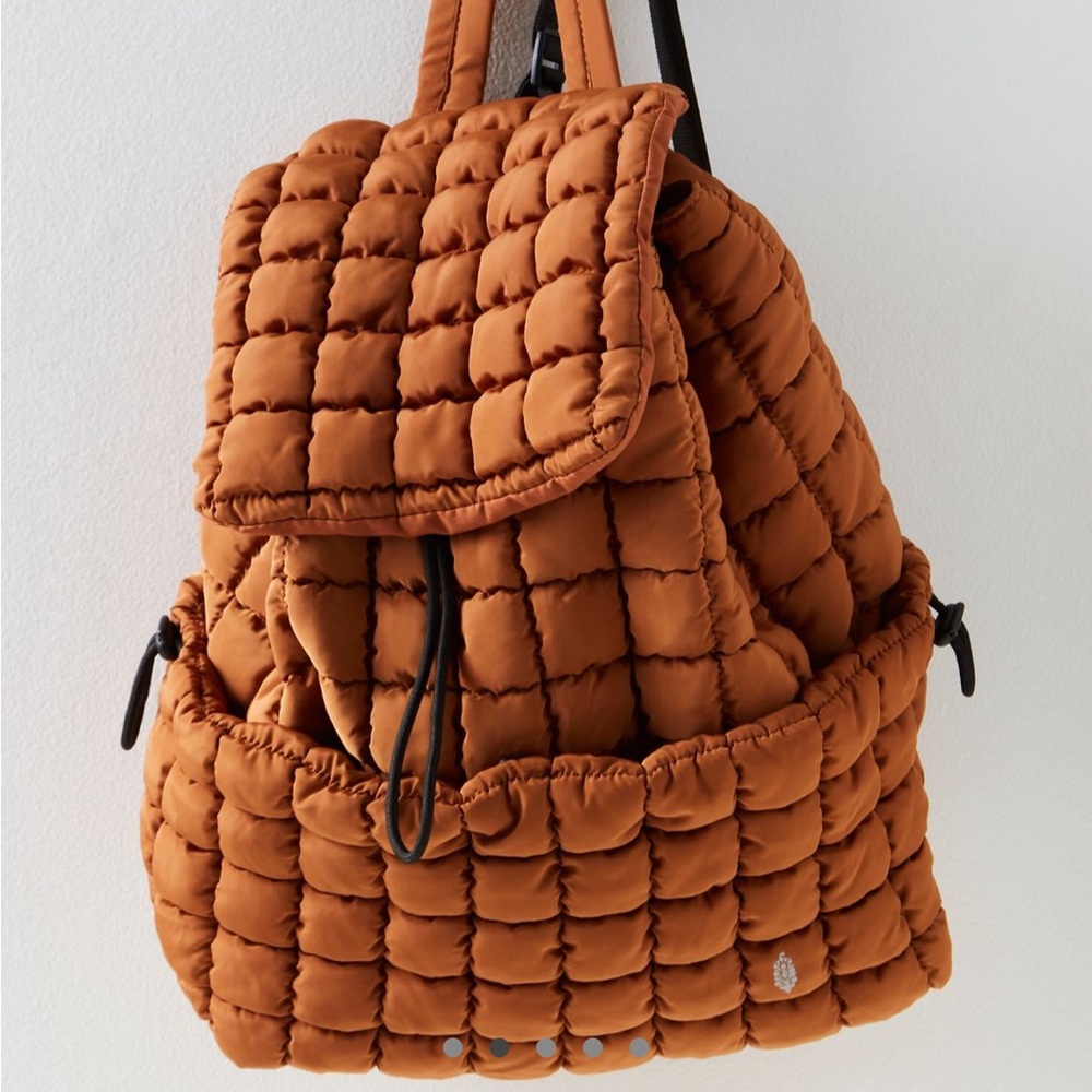 FREE PEOPLE - quilted hiker pack in toffee